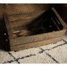 Caisse en bois Château Ferrières lettres rouges