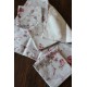 Un lot de 4 serviettes de table bleu gris fleurs roses