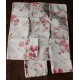 Un lot de 4 serviettes de table bleu gris fleurs roses