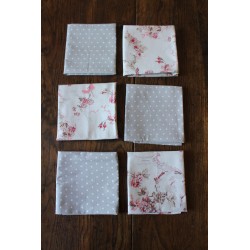 Un lot de 6 serviettes de table gris bleu Pois Fleurs roses