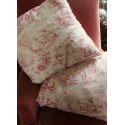 Paire Coussins Toile de Jouy rose ancienne