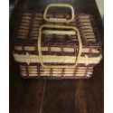Valise en osier vintage