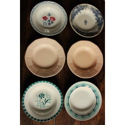 6 assiettes creuses dépareillées Digoin Sarreguemines rose bleu vert