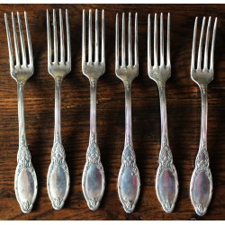 Un lot de 6 fourchettes métal argenté Feuillages