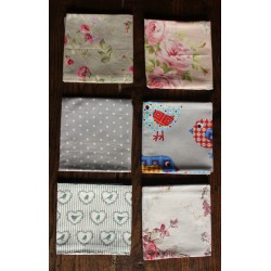 Un lot de 6 serviettes de Table dépareillé Fleurs Oiseaux Pois