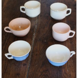 Un lot de 6 tasses Rose bleu écru Digoin Céranord Villeroy Art Deco