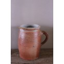 Pot en terre cuite anse rondeur vase