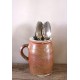 Pot en terre cuite anse rondeur vase