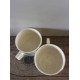 Un lot de deux tasses écru dorure Sarreguemines